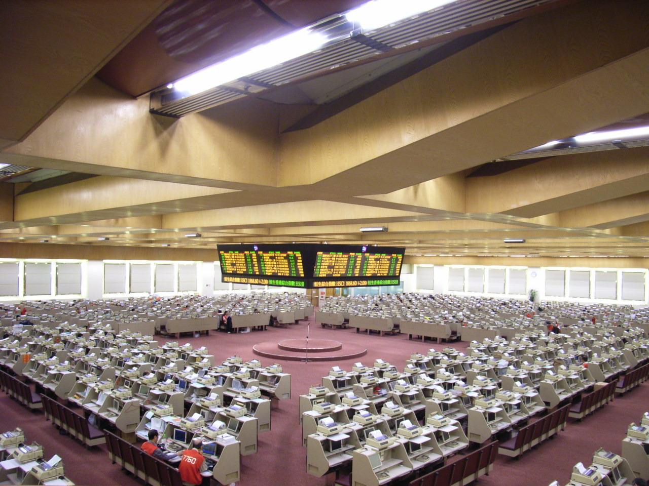 Hong Kong Exchange trade lobby, 2005