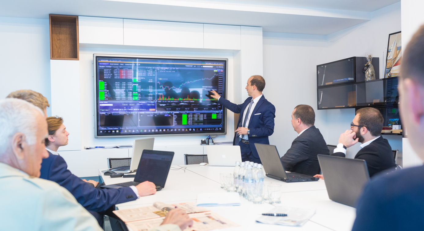 Cybersecurity presentation in a boardroom