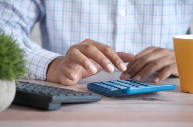 Using a calculator to assist corporate tax planning