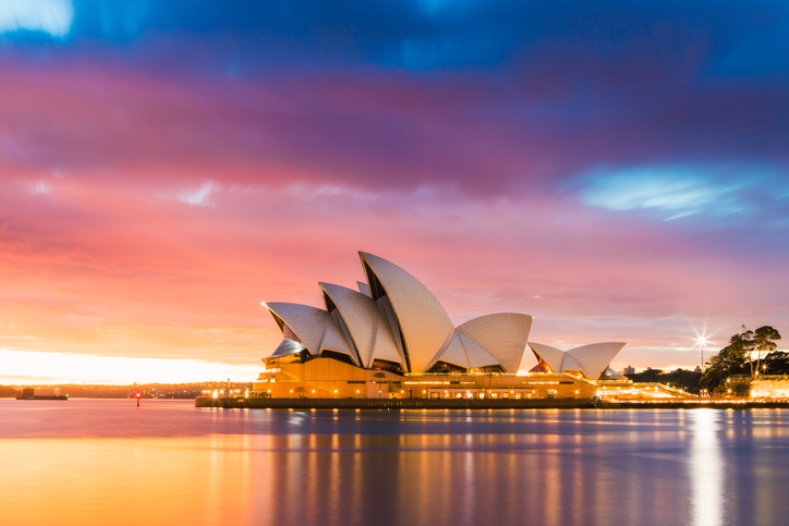 sydney opera house dawn