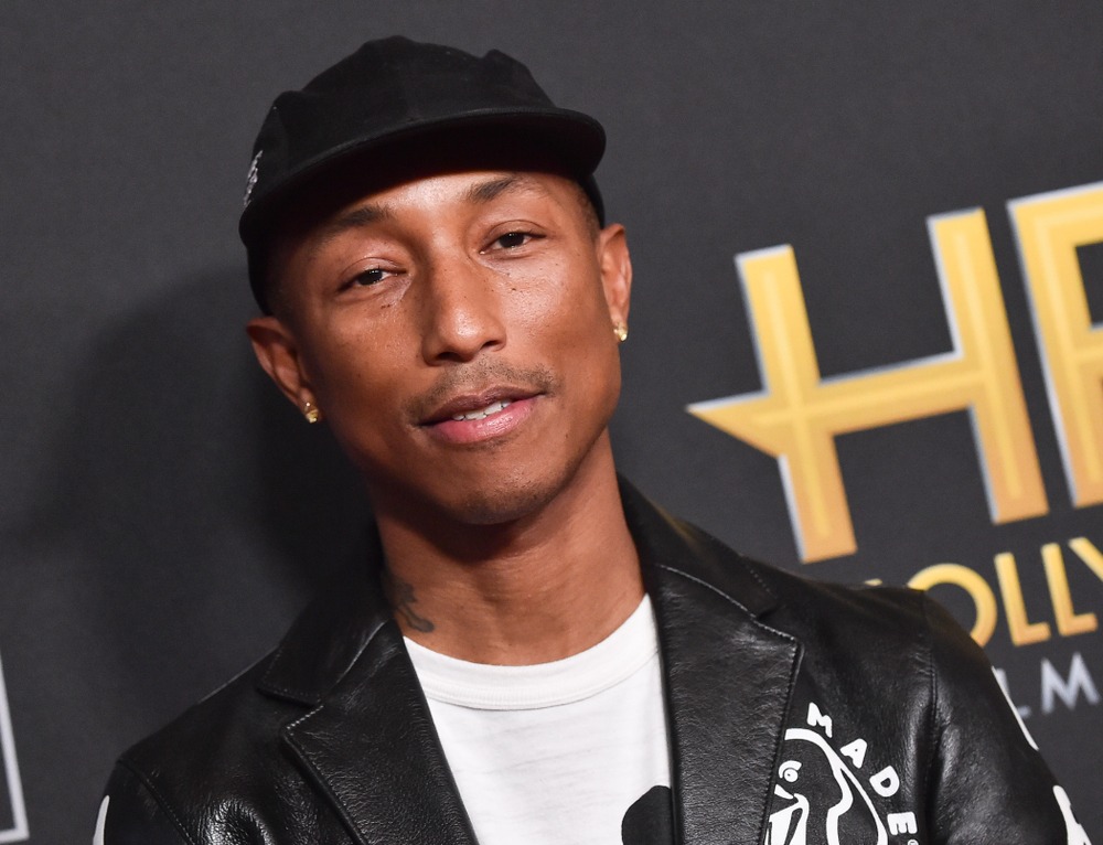 los,angeles, ,nov,03:,pharrell,williams,arrives,for,the