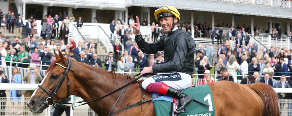 york,racecourse,,york,,north,yorkshire,,uk,:,frankie,dettori,celebrates