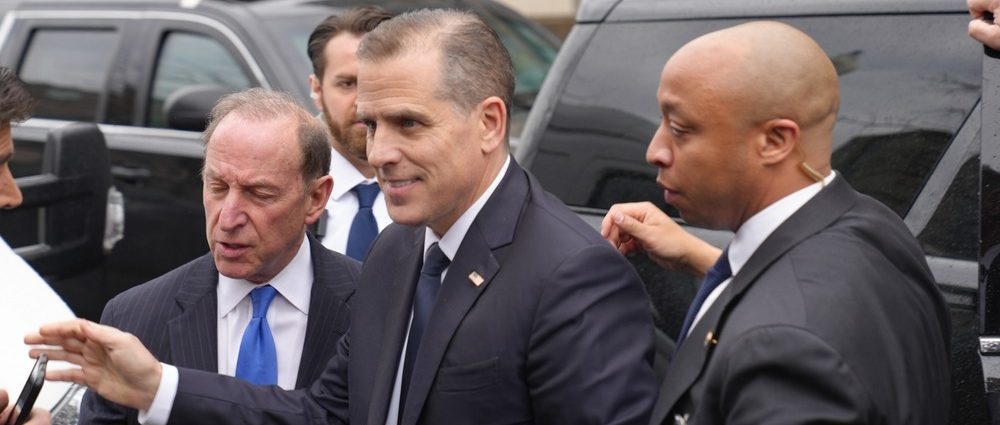 washington,,dc,usa,02 28 2024:,hunter,biden,arrives,with,his,lawyer