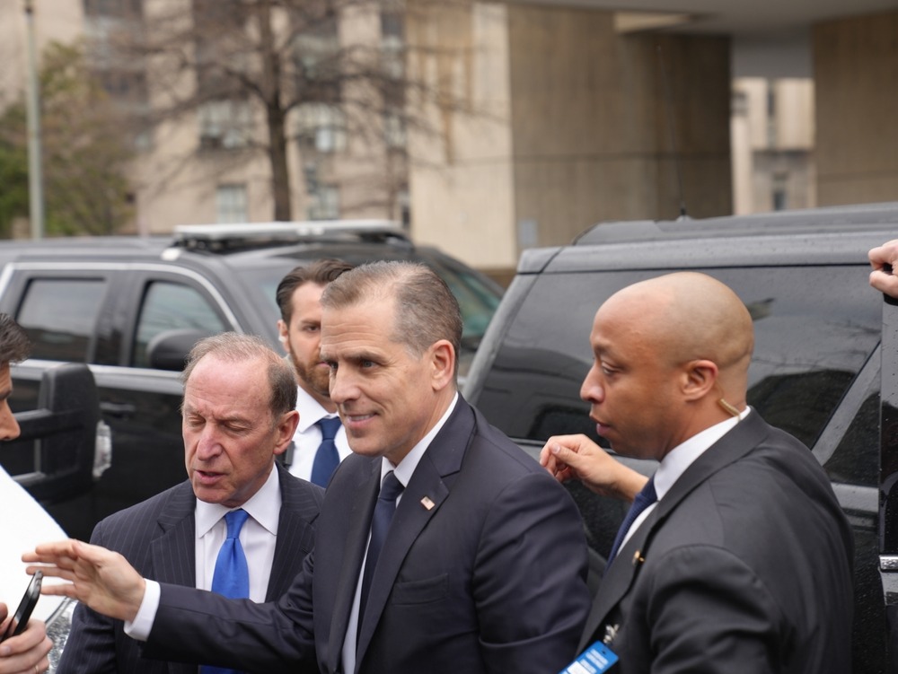 washington,,dc,usa,02 28 2024:,hunter,biden,arrives,with,his,lawyer