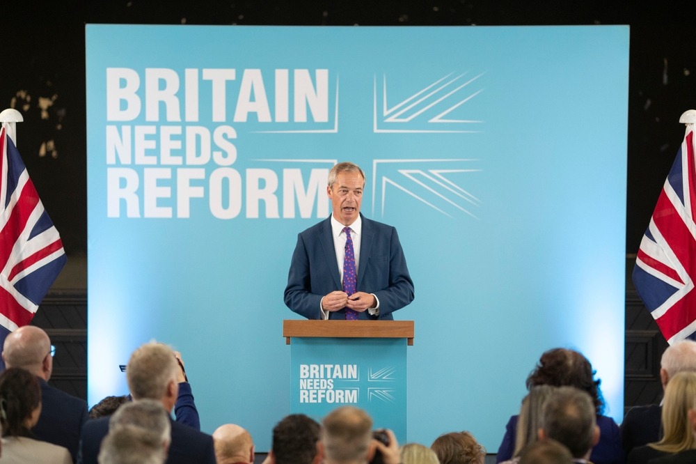 merthyr,tydfil,,wales,,uk.,june,17,2024:,nigel,farage,,leader