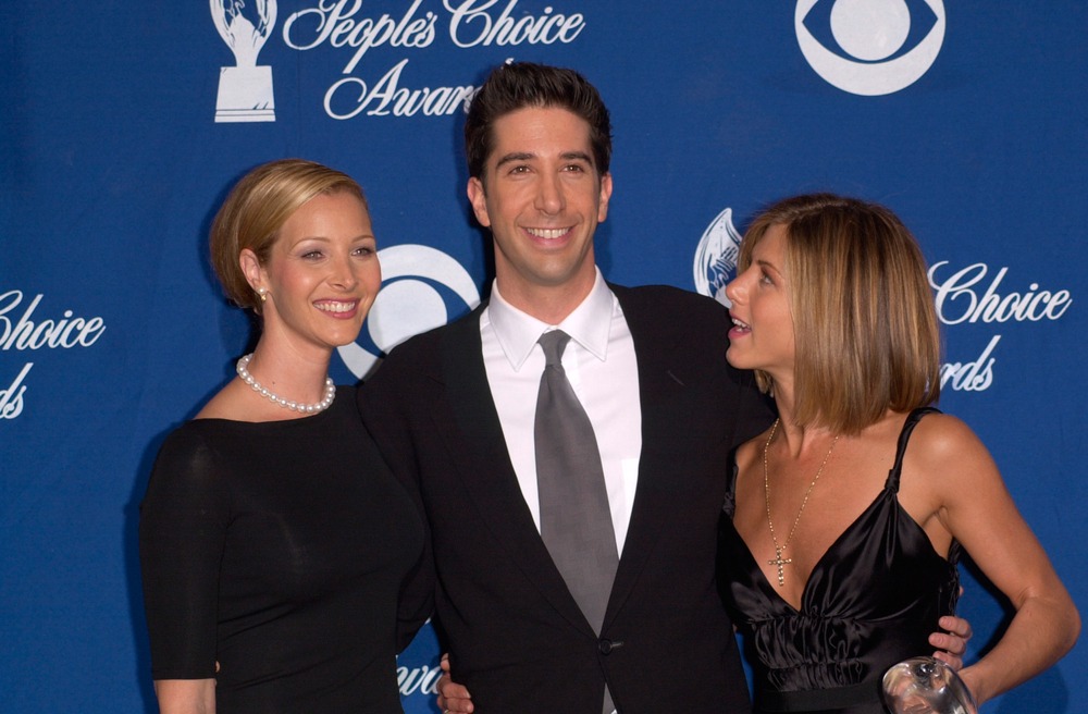 friends,stars,lisa,kudrow,(left),,david,schwimmer,&,jennifer,aniston