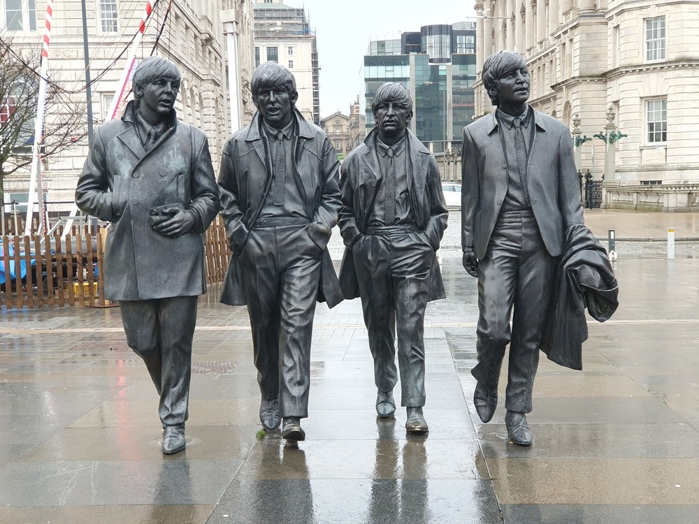 the,beatles,statue,liverpool,uk