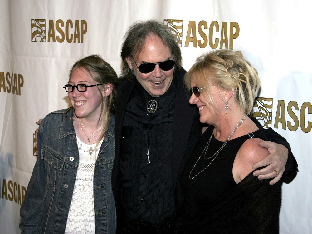 beverly,hills,,california.,may,16,,2005.,neil,young,attends,at