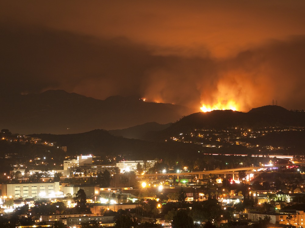 los,angeles,fire,near,the,city