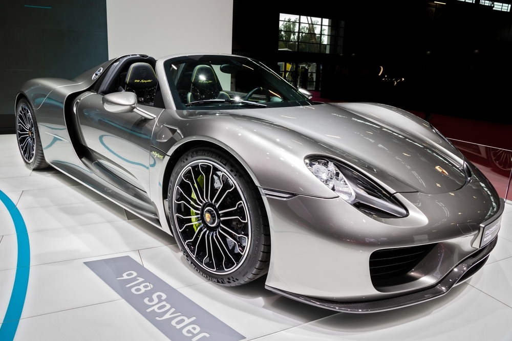 porsche,918,spyder,plug in,hybrid,sports,car,showcased,at,the