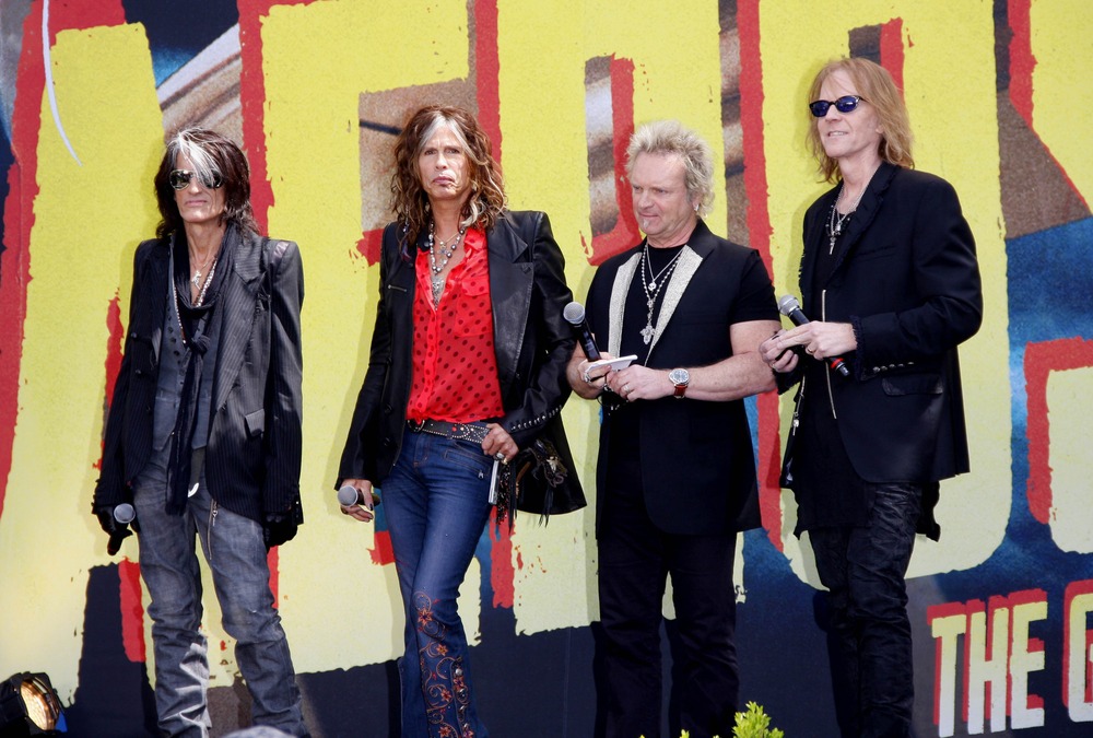 steven,tyler,,joey,kramer,,joe,perry,and,tom,hamilton,of