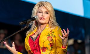 Dolly Parton's Net Worth 2025: A Fortune Built From 9 To 5