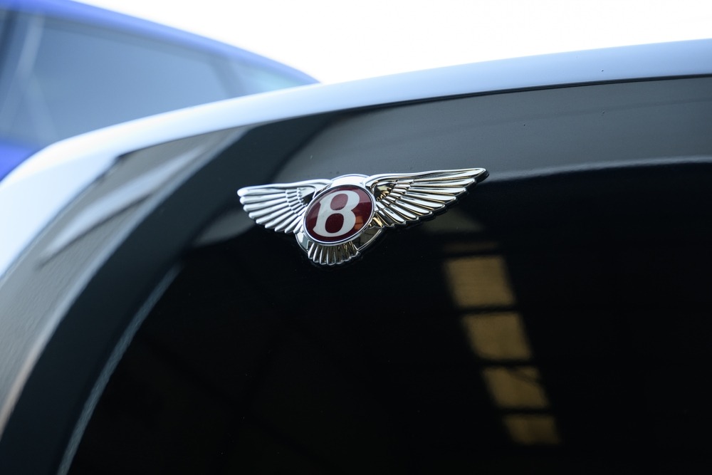 derby,,uk, ,22,nov,2024:,bentley,emblem:,symbol,of